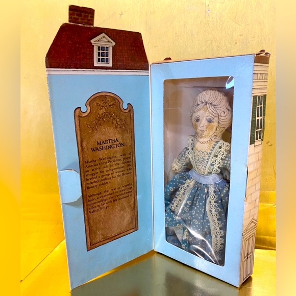 HALLMARK VTG 1976 BICENTENNIAL MARTHA WASHINGTON CLOTH COMMEMORATIVE DOLL IN BOX - Picture 11 of 15